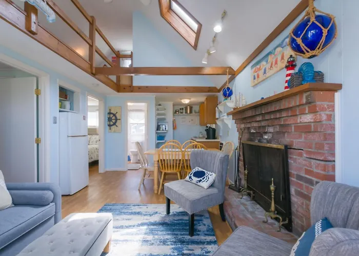 East Sandwich Escape—Deck, Beach Summer Fun